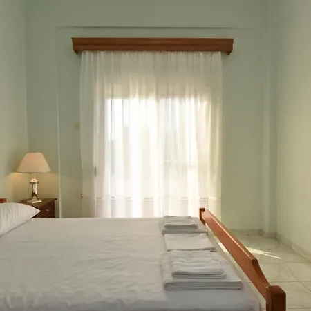 Дом отдыха Katies Spacious House By A Quiet Next To *
